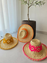 Charger l'image dans la galerie, 👒 Chapeau berbère brodé