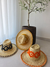 Charger l'image dans la galerie, 👒 Chapeau berbère brodé