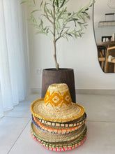 Charger l'image dans la galerie, 👒 Chapeau berbère brodé