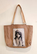 Charger l&#39;image dans la galerie, Sac en coton velours et cuir
