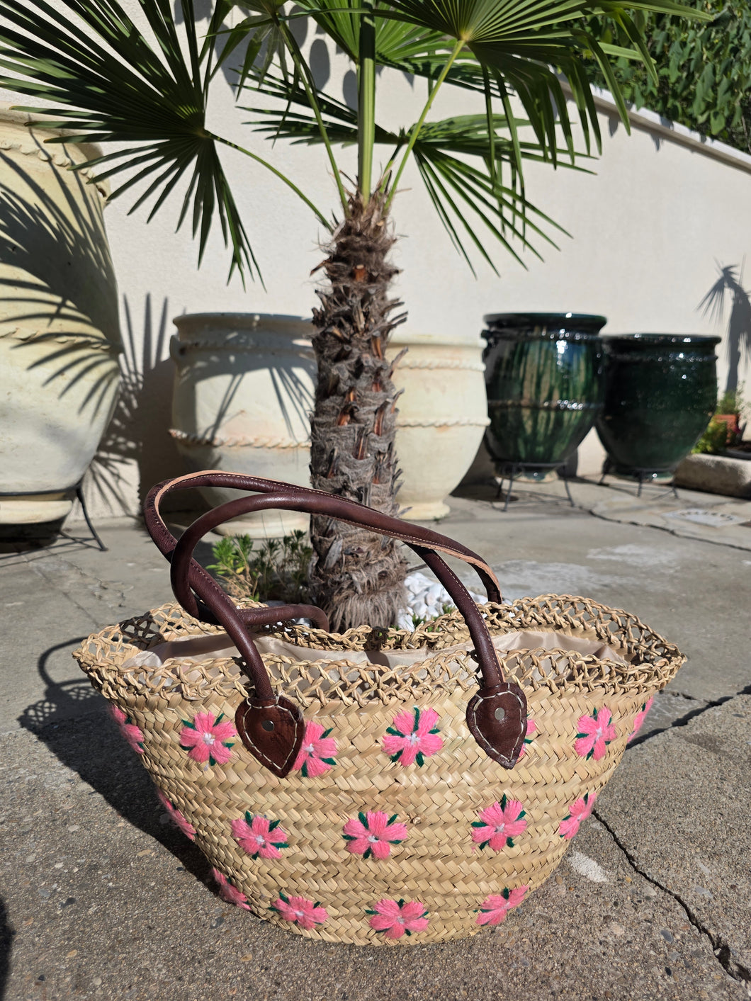 Panier “Fleur de Marrakech” – Broderies Roses & Cuir