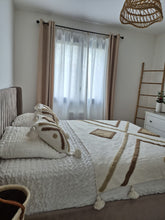 Charger l&#39;image dans la galerie, Ensemble couvre lit + 2 coussins
