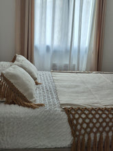 Charger l&#39;image dans la galerie, Ensemble couvre lit + 2 coussins frange
