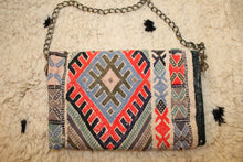 Charger l&#39;image dans la galerie, Pochette Kilim Essaouira
