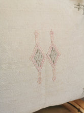 Charger l&#39;image dans la galerie, Housse coussin sabra beige
