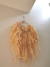 Charger l&#39;image dans la galerie, Collier raphia
