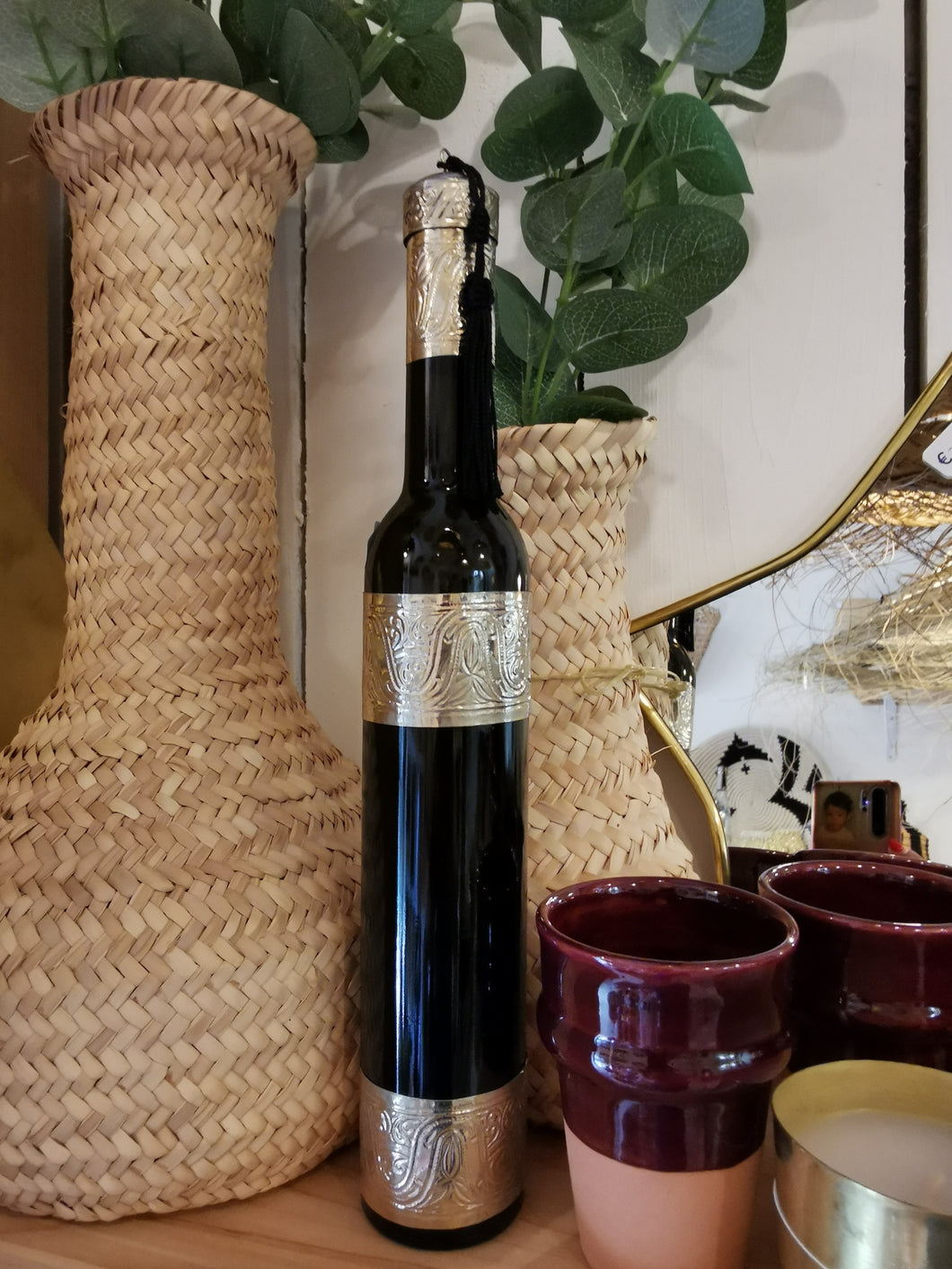 Bouteille en verre foncé