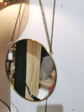 Charger l&#39;image dans la galerie, Miroir suspendu
