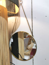 Charger l&#39;image dans la galerie, Miroir suspendu

