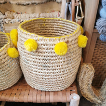 Charger l&#39;image dans la galerie, Panière pompons jaune
