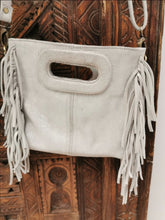 Charger l&#39;image dans la galerie, Sac en daim gris clair pailleté
