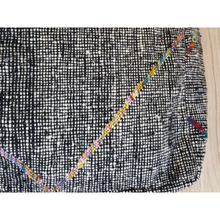 Charger l&#39;image dans la galerie, Pouf en laine gris
