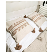 Charger l&#39;image dans la galerie, Housse de Coussin beige motifs marron
