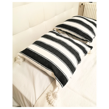 Charger l&#39;image dans la galerie, Housse de Coussin blanc/gris foncé

