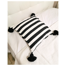 Charger l&#39;image dans la galerie, Housse de Coussin blanc/gris foncé
