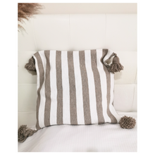 Charger l&#39;image dans la galerie, Housse de Coussin rayés taupe
